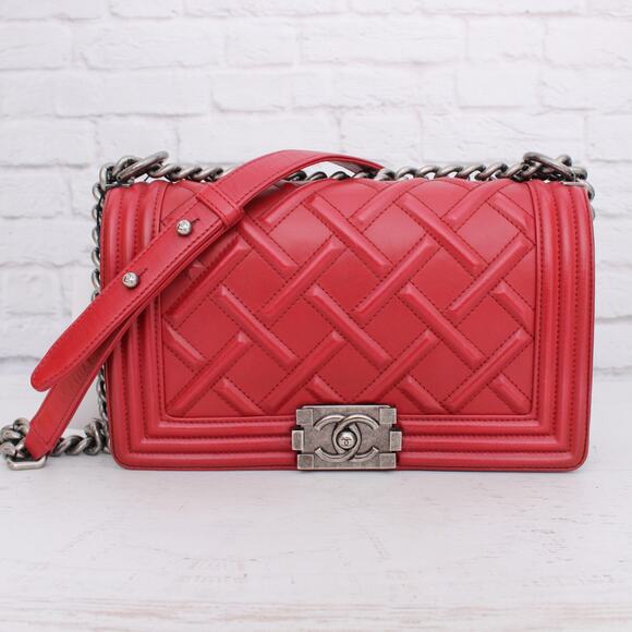 Chanel Boy Bag Limited Edition Chateau Celtic Red Calfskin Crossbody Bag A5090 - Picture 1 of 10